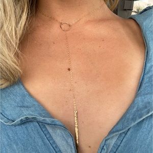 Lariet boutique necklace